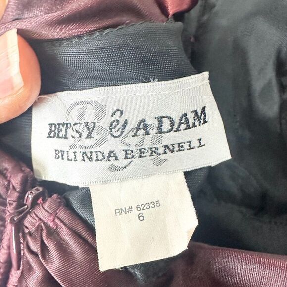 Betsy Adam Vintage Halter Ombre Maxi Gown Size 6 Satin Pleated Maroon Whimsigoth - Picture 11 of 12